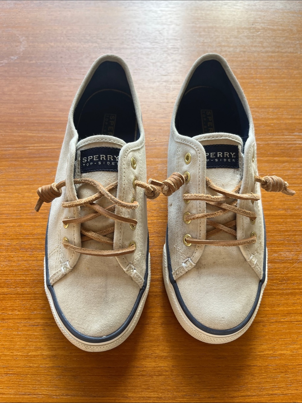 Sperry’s Canvas Shoes Size 6M